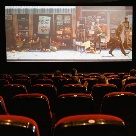 Cinema unimart preço ingresso O cinema de rua oferece um programa de fidelidade no qual, a cada dez ingressos comprados, o cliente ganha um de graça